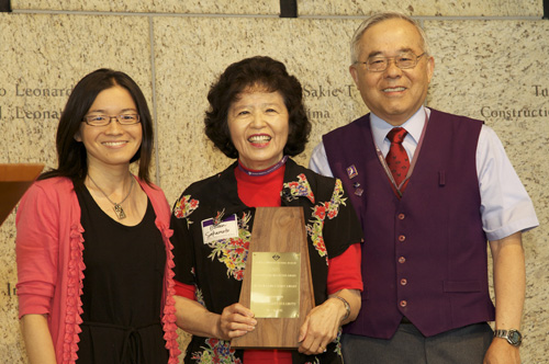 2011JANMvolaward-familyspirit-sakamotos-lynnyamasaki