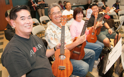 JANM guests bring their own ukeleles for free classes taught by KoAloha Ukele artists and artist partners. Photo by M Palma.