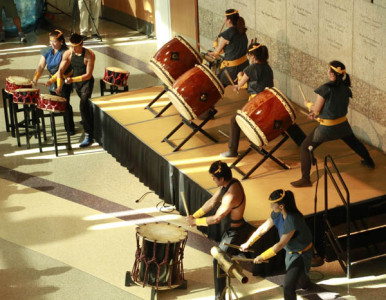 Los Angeles Matsuri Taiko perform at JANM's 2013 Natsumatsuri Family Festival. Photo: Russell Kitagawa.